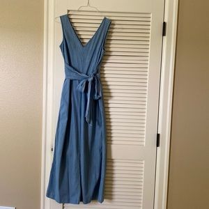 Wide leg jumpsuit sleeveless!